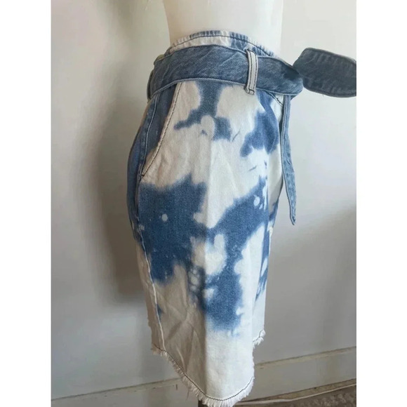 Women's BDG Urban Outfitters Bleached Denim Mini Skirt Raw Hem Size S GUC! 0207 - Picture 4 of 16